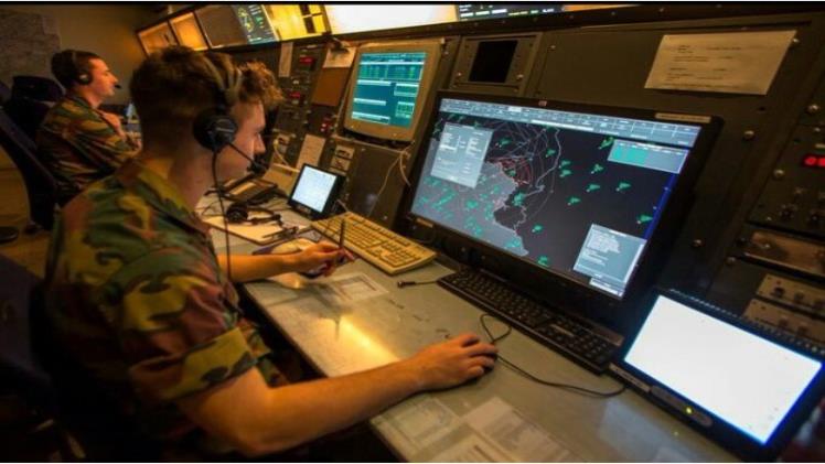 How Rotatable Dipole Antennas Enhance Signal Reception And Transmission